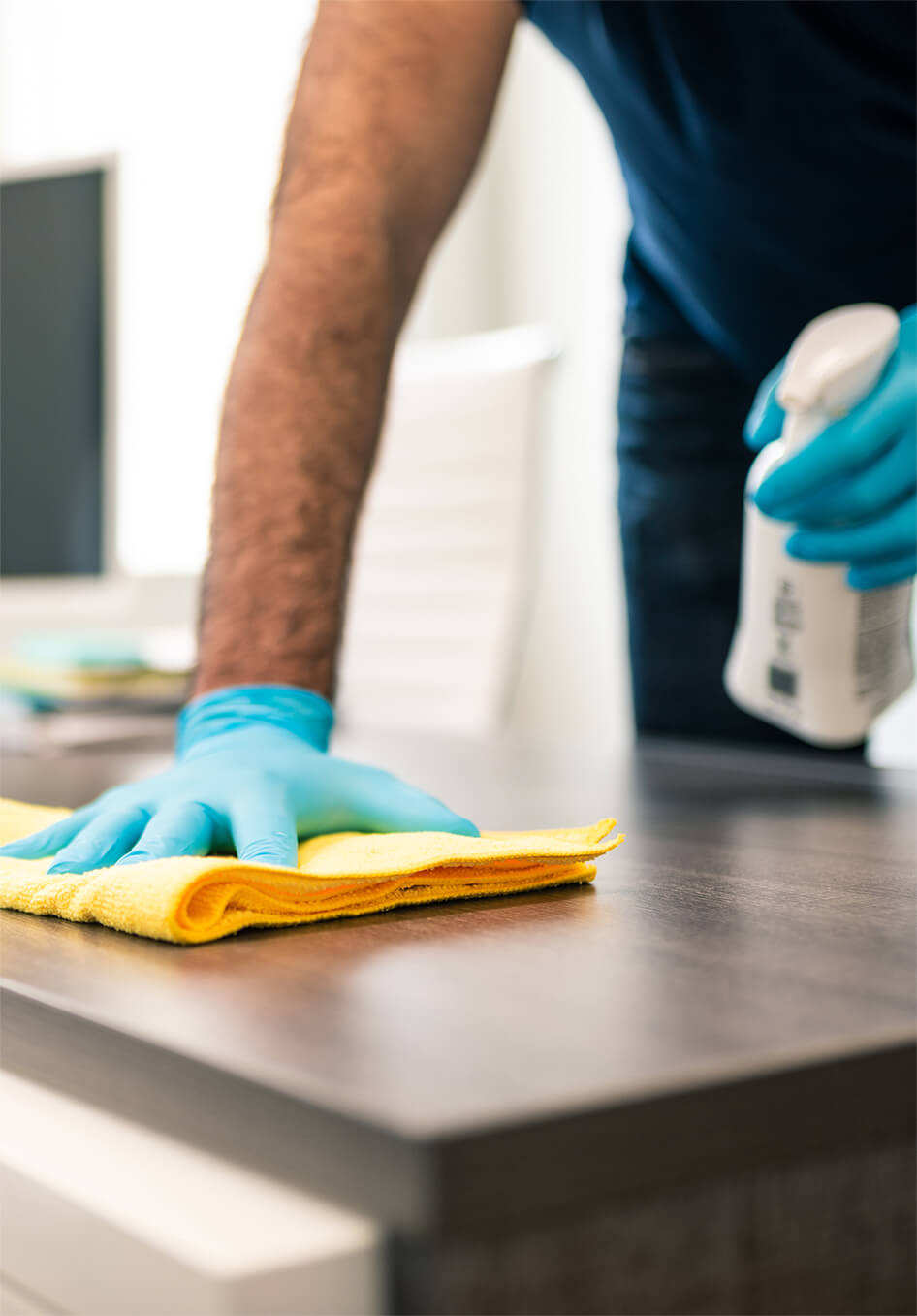 commercial cleaning to desk surface